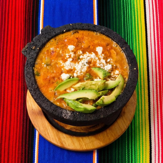Molcajete Caliente